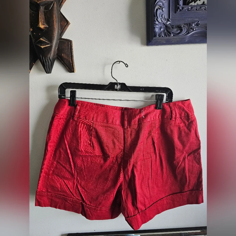 Courtenay Red High Waist Shorts